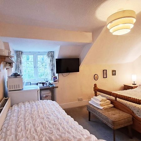 Coynant Farm Guesthouse - Farm Park Stay 스완지 외부 사진