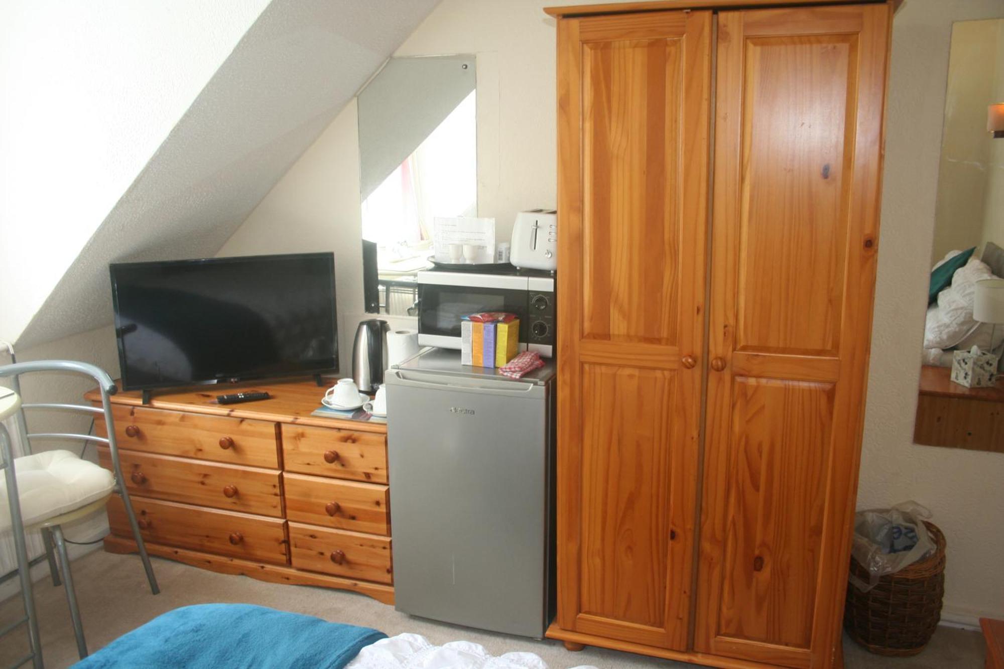 Coynant Farm Guesthouse - Farm Park Stay 스완지 객실 사진